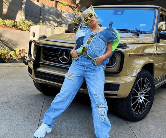 Presume su nuevo objeto de deseo