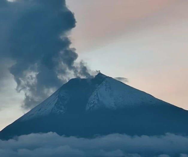 Nueva erupción provoca lluvia de ceniza