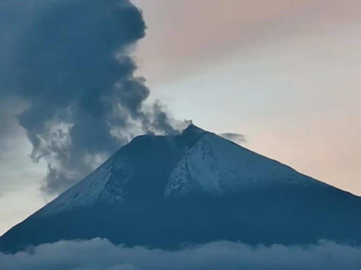 Nueva erupción provoca lluvia de ceniza Nueva erupción provoca lluvia de ceniza