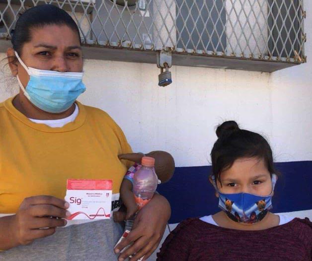 Requiere Mia de enorme ayuda Requiere Mia de enorme ayuda