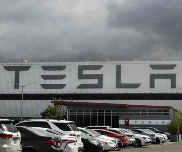 California acusa a Tesla de discriminación racial en demanda