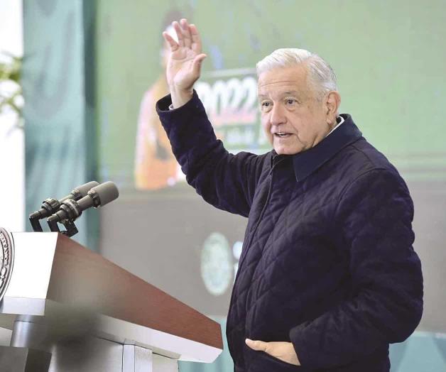 Ignora AMLO veda y promueve apoyos