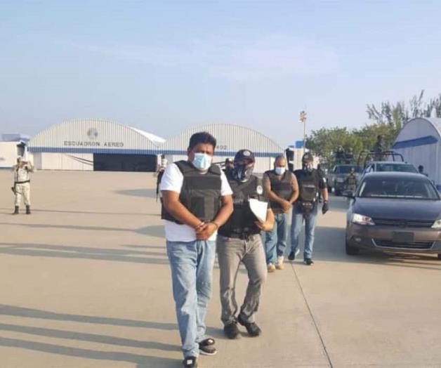 Trasladan a presuntos asesinos de periodista