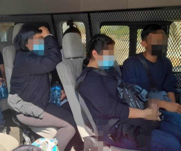 INM detiene a presunto funcionario de la Cámara de Diputados que transportaba a cinco migrantes