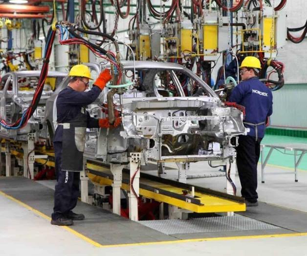 Sorprende exportación de industria automotriz