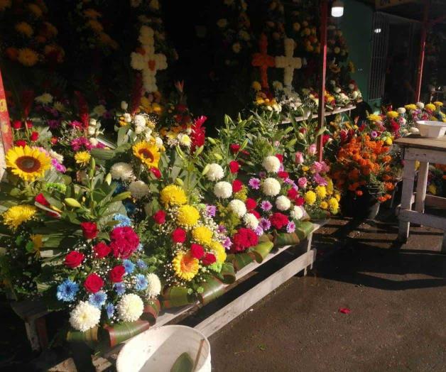 Registran floristas ventas con Día de San Valentín