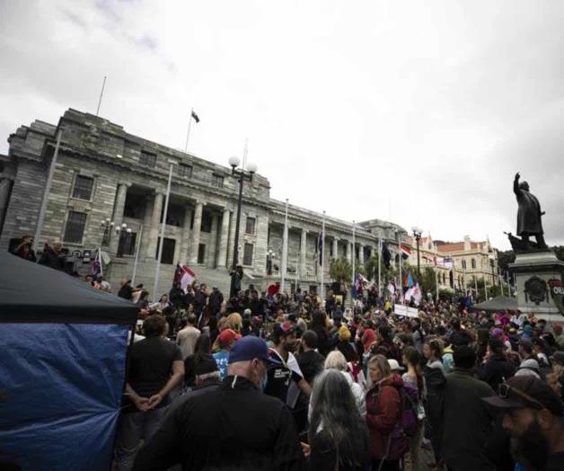 Nueva Zelanda anuncia estrategia más dura contra protestas
