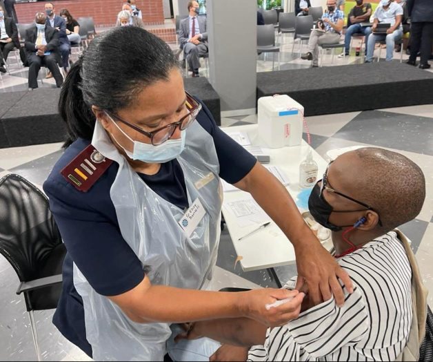 OMS: Podemos controlar la pandemia en 2022, pero hay riesgo de desperdiciar la oportunidad