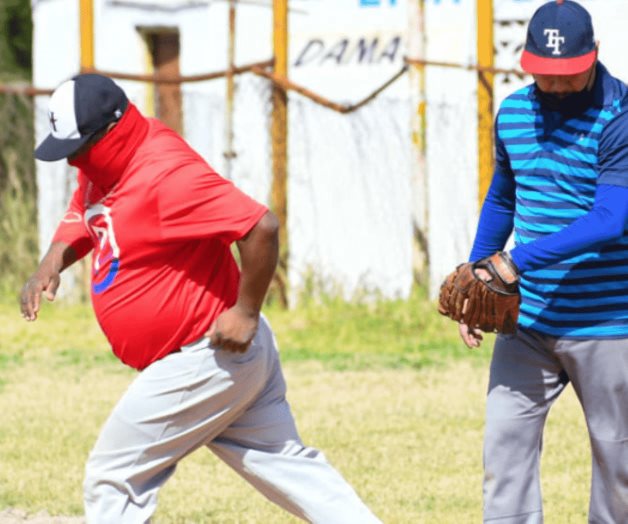 Superan los Tecateros a Compadres y Amigos Superan los Tecateros a Compadres y Amigos