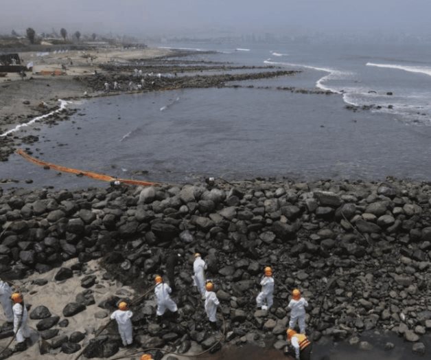 Polución y miseria a un mes de peor derrame de crudo en Perú