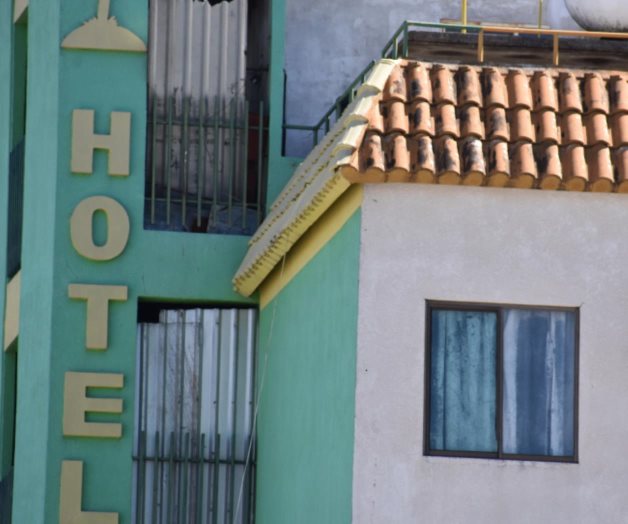 Simbólica ocupación de moteles y hoteles