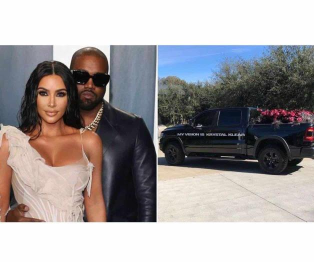 Le regala lujosa camioneta llena de flores