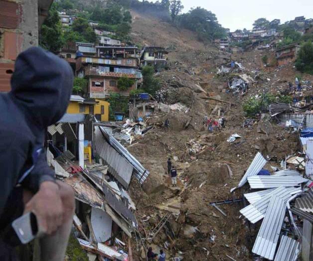 Deslaves y lluvias torrenciales dejan 78 muertos en Brasil