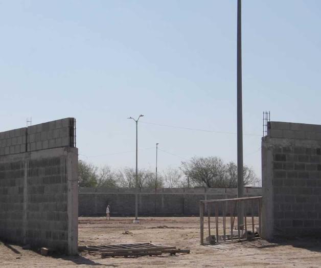 Con lento avance, albergue migrante