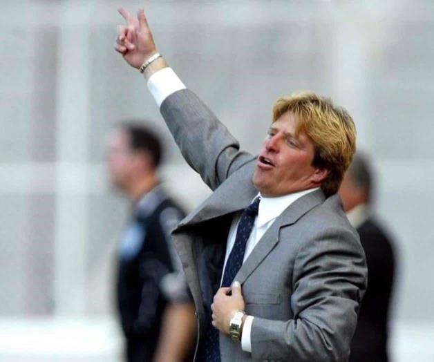 Cumple Miguel Herrera 20 años como DT
