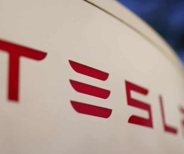 Tesla enfrenta nueva pesquisa en EEUU por “frenada fantasma” Tesla enfrenta nueva pesquisa en EEUU por “frenada fantasma”