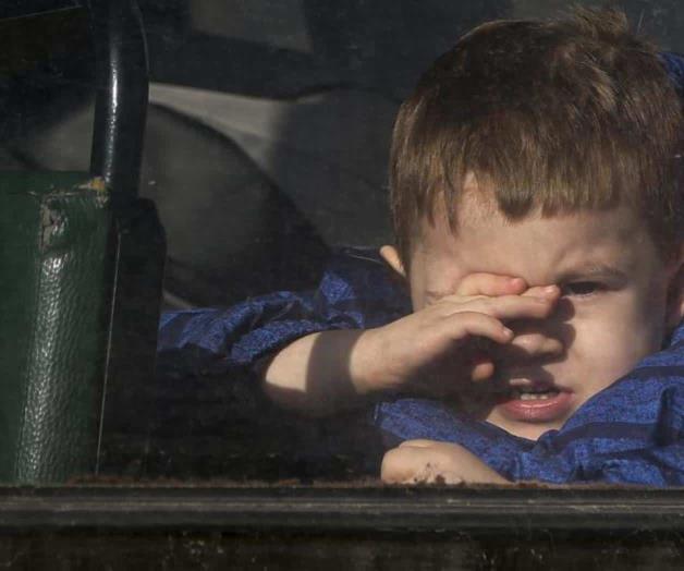 Atacan con proyectiles a funcionarios ucranianos en el este