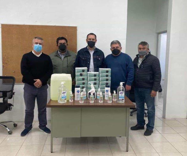 Donan a secundaria mil cubrebocas y gel Donan a secundaria mil cubrebocas y gel