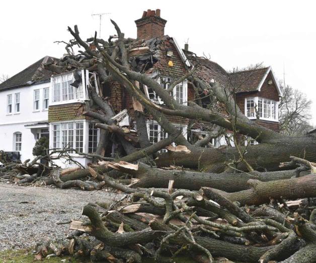 Europa Occidental se recupera de tormenta que cobró 12 vidas