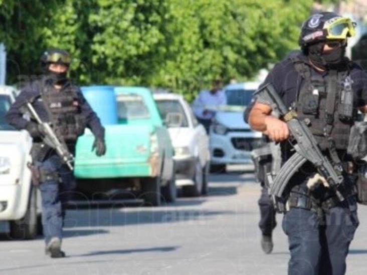Asesinan a 3 jóvenes que platicaban Asesinan a 3 jóvenes que platicaban