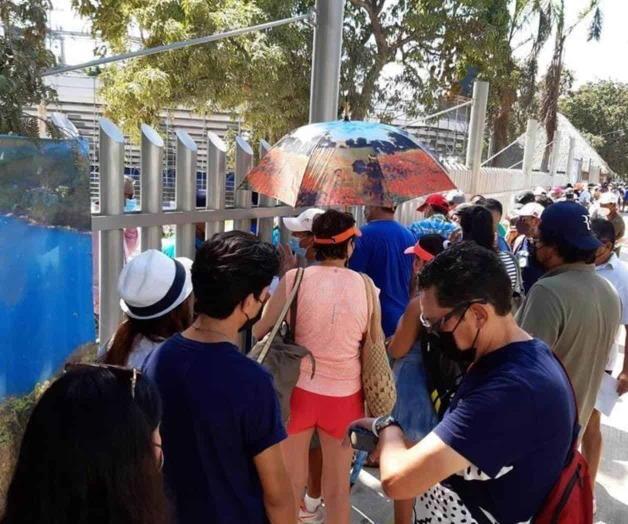 Batallan aficionados para ingresar al Abierto Mexicano Batallan aficionados para ingresar al Abierto Mexicano