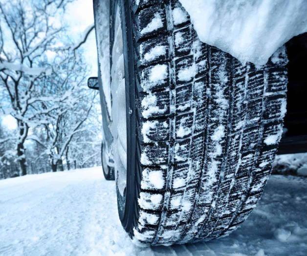 Mueren cuatro texanos al volcarse en carretera