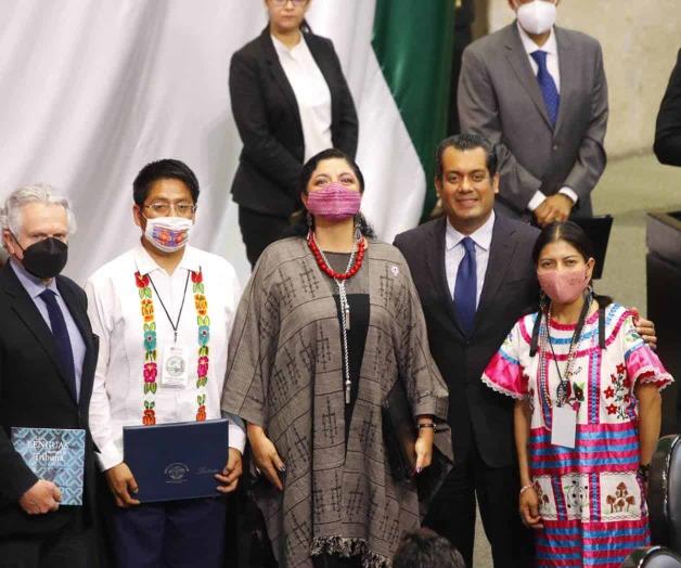 Critican diputadas extinción del Inali