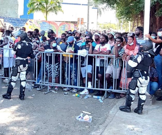 El INM culpa a migrantes de Cuba, Haití y África por protesta violenta en Chiapas El INM culpa a migrantes de Cuba, Haití y África por protesta violenta en Chiapas