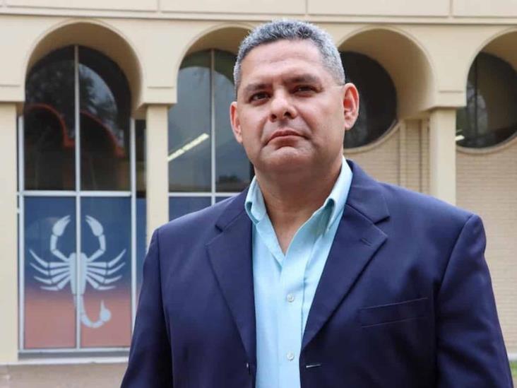 Ofrecen ayuda a estudiantes Ofrecen ayuda a estudiantes