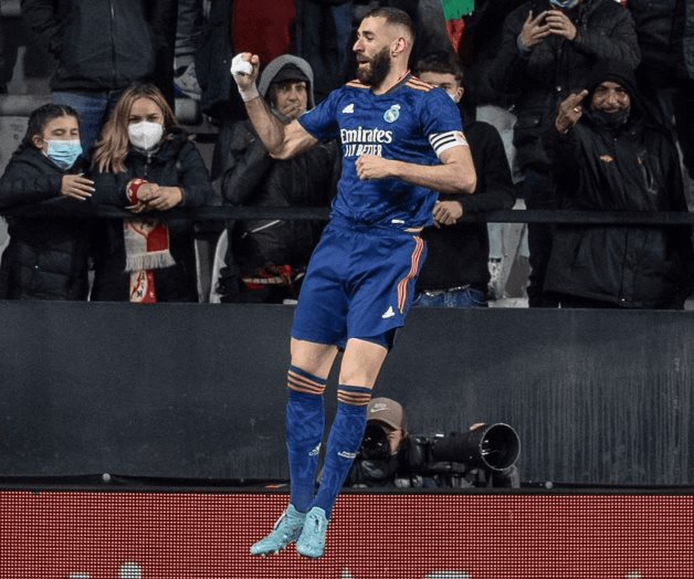 El Real Madrid supera al Rayo en Vallecas