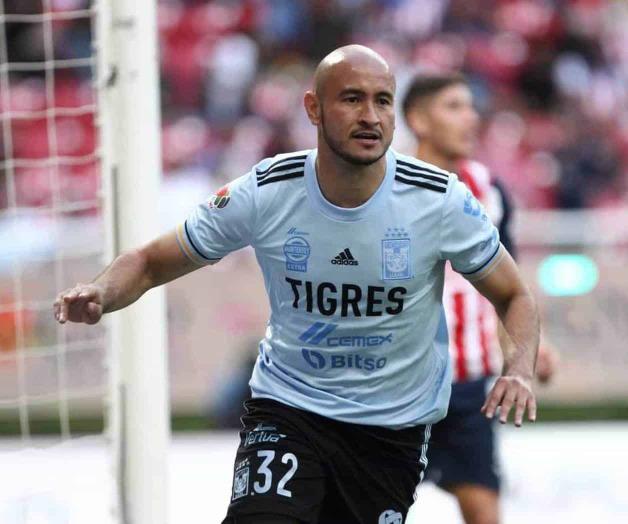 Carlos González está inspirado y va por marca personal