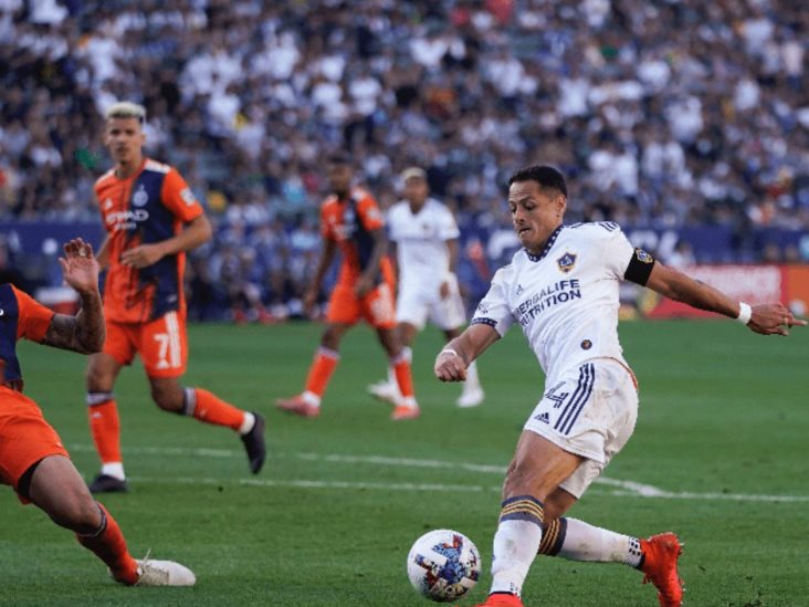 Chicharito Hernández le da el triunfo a LA Galaxy en debut Chicharito Hernández le da el triunfo a LA Galaxy en debut