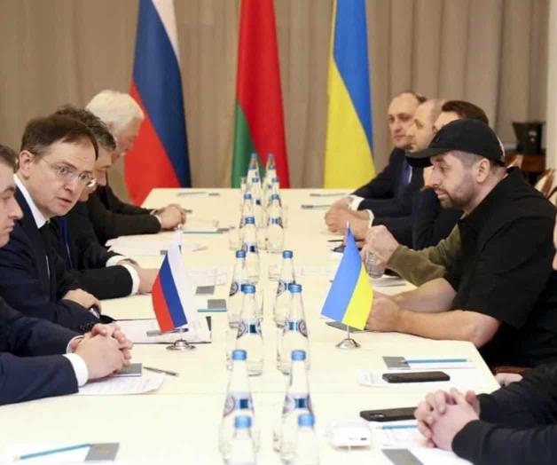 Acuerdan Rusia y Ucrania  segunda ronda de diálogo