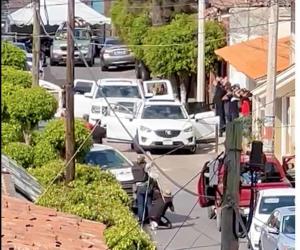 Fusilan a 17 en velorio