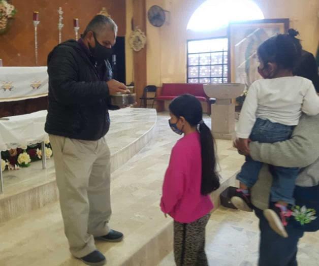 Acuden feligreses a recibir la ceniza en Nuevo Progreso