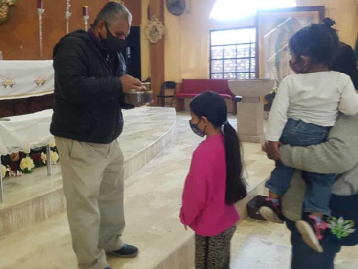 Acuden feligreses a recibir la ceniza en Nuevo Progreso Acuden feligreses a recibir la ceniza en Nuevo Progreso