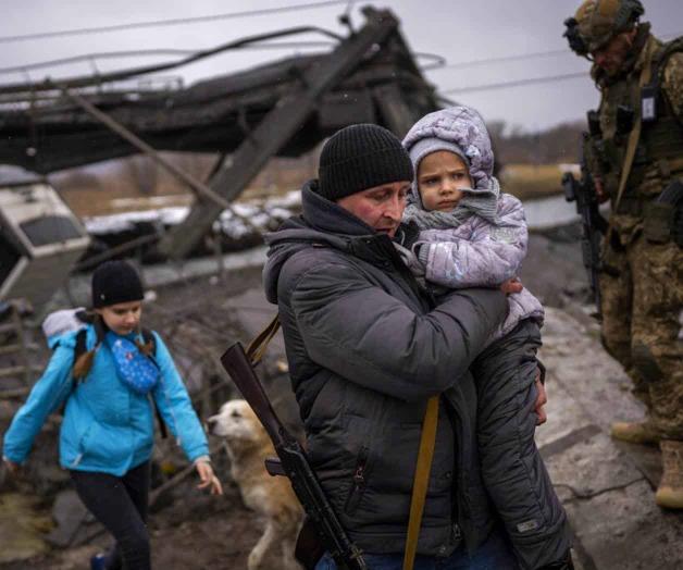 Rusia redobla ataques a Ucrania; mundo se une contra Moscú
