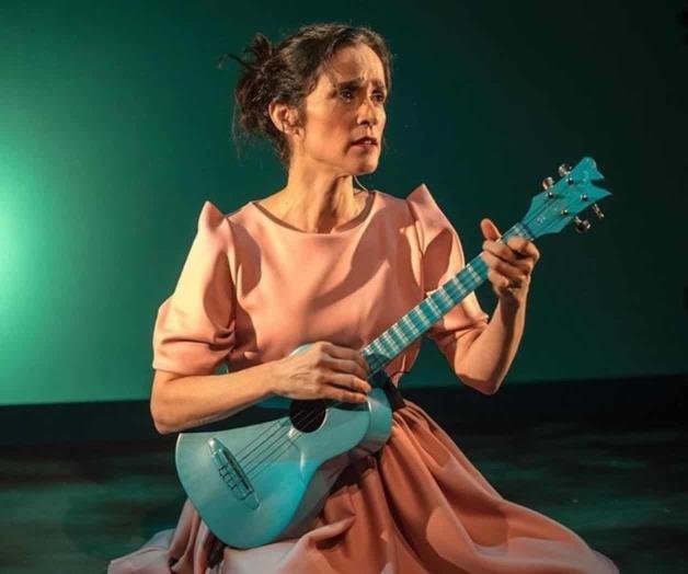 Da pistas Julieta Venegas de su nuevo disco 