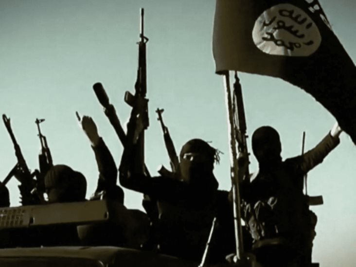 Suecia sentencia a mujer por entregar a su hijo joven a ISIS Suecia sentencia a mujer por entregar a su hijo joven a ISIS