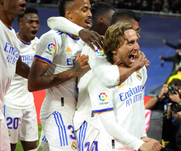 Real Madrid golea a la Real Sociedad 4-1 y consolida su liderato