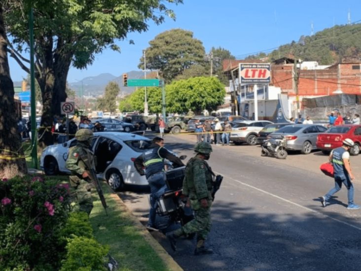 Ataque a tiros deja tres muertos en Uruapan, entre ellos una mujer Ataque a tiros deja tres muertos en Uruapan, entre ellos una mujer