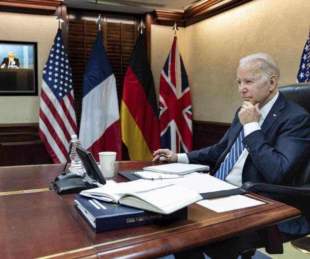 Prohíbe E. Unidos las importaciones de petróleo ruso