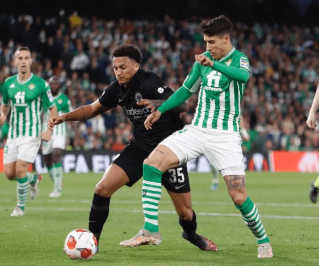 Eintracht Frankfurt vence a Real Betis en el duelo de Ida