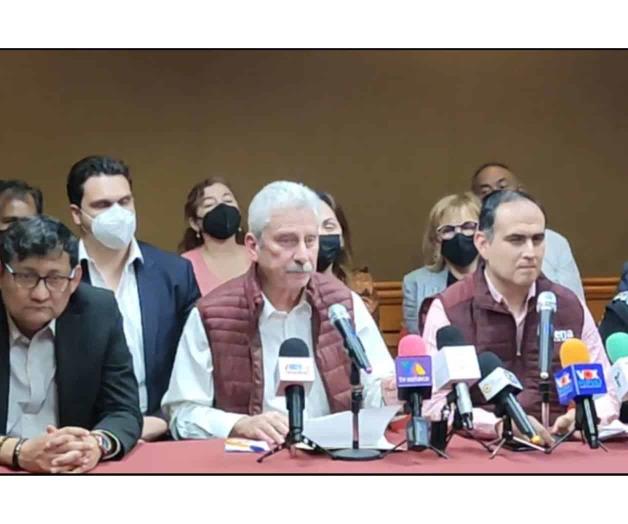 Abandonan bancada, van por su expulsión Abandonan bancada, van por su expulsión