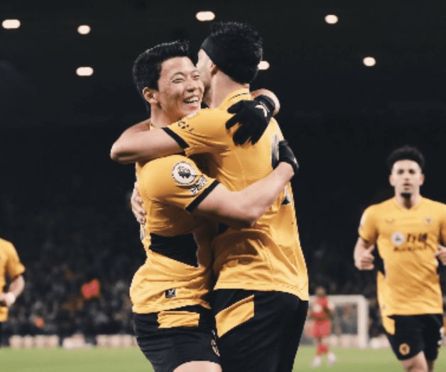 Coopera Raúl con gol en el  triunfo de Wolverhampton