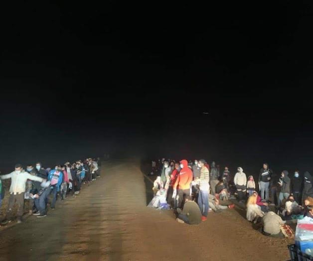 Encuentran agentes a cientos de ilegales Encuentran agentes a cientos de ilegales