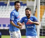 Triunfa Nápoli con Lozano de titular 