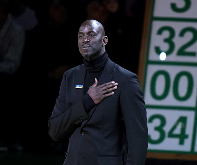 Celtics retira el número 5