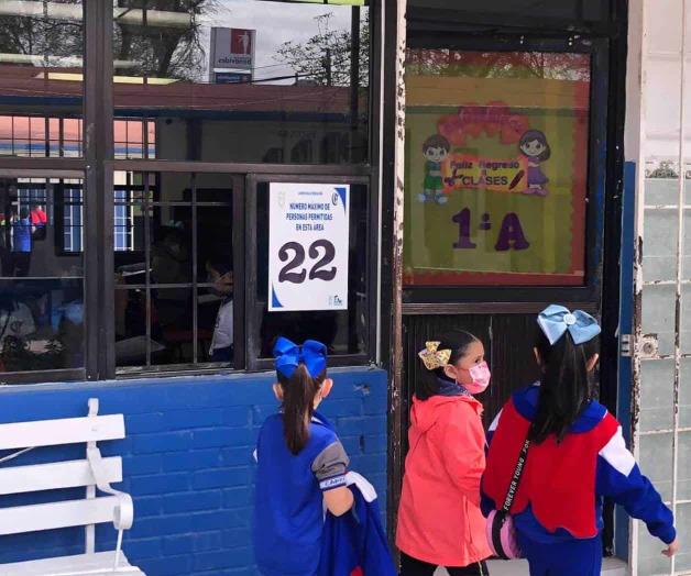 Fallan clases online: Padecen estudiantes severo rezago educativo 