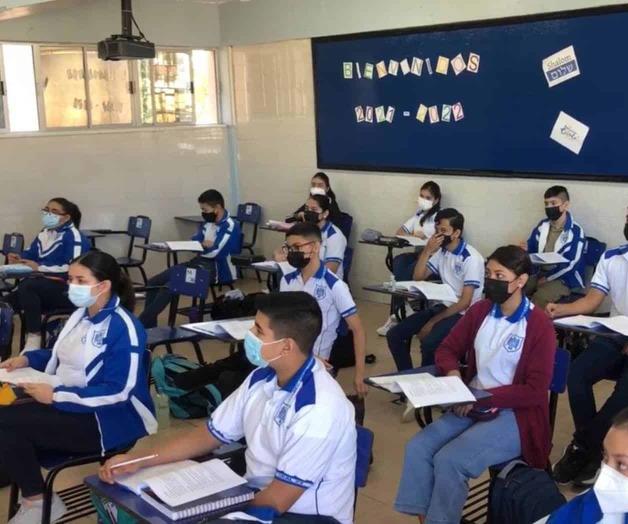 Trabajarán escuelas al 100% de su capacidad en las aulas Trabajarán escuelas al 100% de su capacidad en las aulas